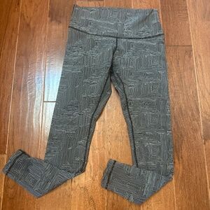 Lululemon Wunder Under Crop Leggings III Maze Jacquard White Black Women Size 12
